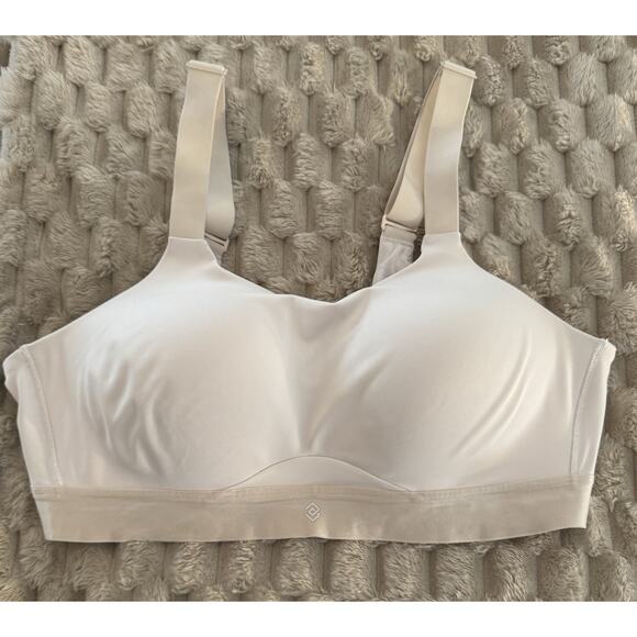 THIRDLOVE Kinetic Adjustable Sports Bra in Sea Salt Size 38C - Picture 2 of 5